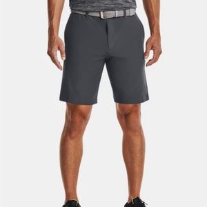 Under Armour Loose Fit Gray Gold Shorts Size 30